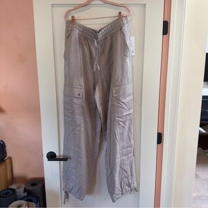 Athleta Celestial Cargo Pants - Light Gray